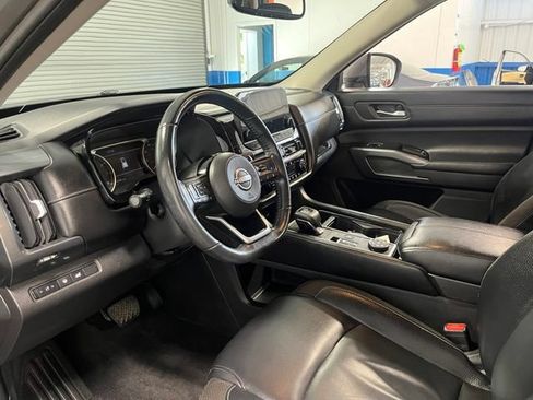 Used 2022 Nissan Pathfinder SL AWD/4WD image 22