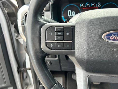 Used 2021 Ford F150 Lariat RWD image 19
