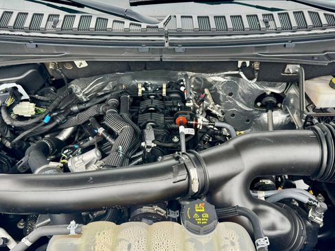 Certified 2024 Ford Expedition Limited image 24