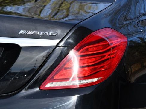 Used 2015 Mercedes-Benz S 63 AMG 4MATIC Sedan w/ Driver Assistance Package image 12