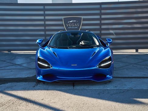 Used 2026 McLaren 750S Spider image 16