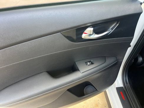 Used 2022 Kia Forte GT-Line w/ GT-Line Premium Package FWD image 31