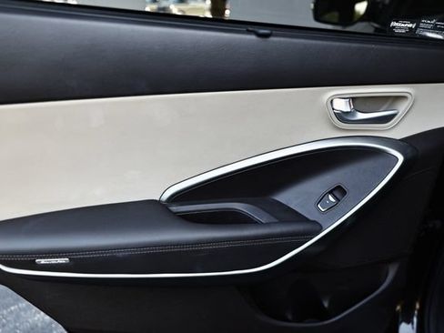 Used 2018 Hyundai Santa Fe SE w/ SE Premium Package 02 FWD image 23