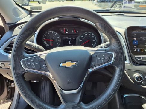 Used 2023 Chevrolet Malibu LT image 14