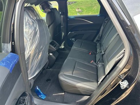 New 2025 Cadillac Lyriq Sport image 9