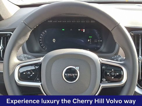 New 2026 Volvo XC90 T8 Plus w/ Protection Package Premier AWD/4WD image 13