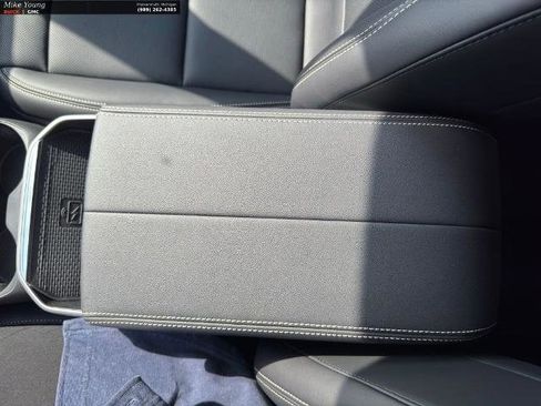 New 2026 GMC Terrain Elevation w/ Elevation Premium Package image 24