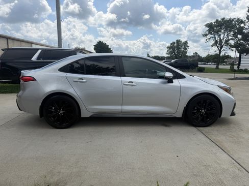 Used 2022 Toyota Corolla SE FWD image 8