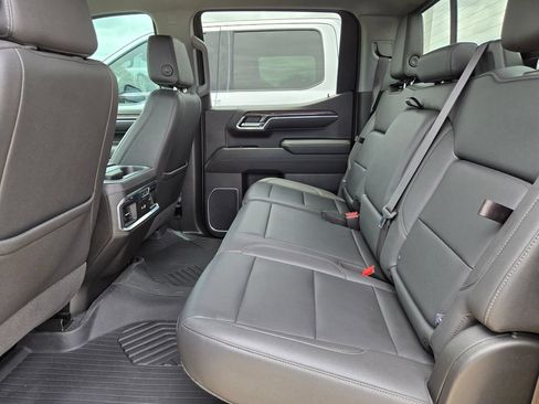Used 2023 Chevrolet Silverado 1500 LTZ AWD/4WD image 14