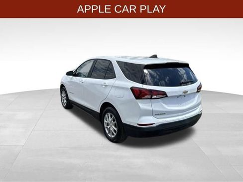 Used 2023 Chevrolet Equinox LS w/ LS Convenience Package FWD image 5