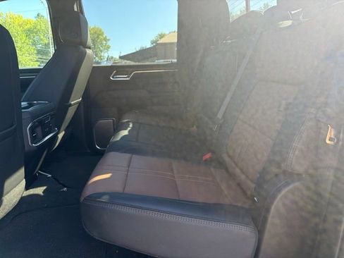 Used 2025 Chevrolet Silverado 2500 High Country w/ High Country Premium Package AWD/4WD image 7