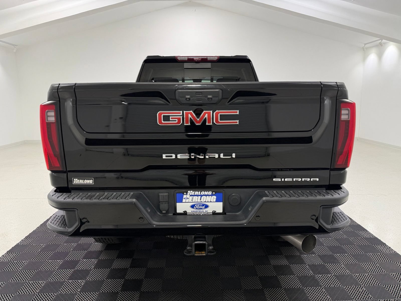 Used 2024 GMC Sierra 2500 Denali w/ Denali Reserve Package AWD/4WD image 5