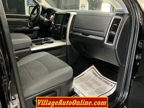Used 2018 RAM 1500 Big Horn AWD/4WD image 37