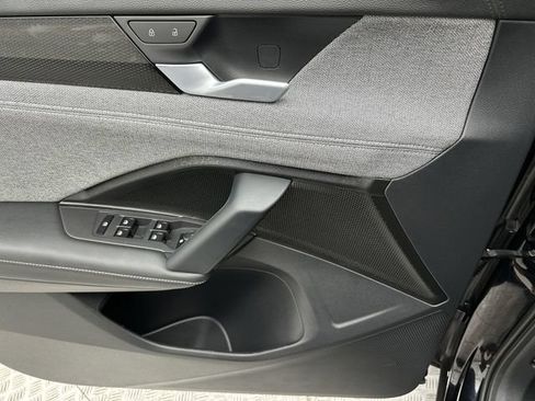 Certified 2025 Volkswagen Tiguan S AWD/4WD image 13