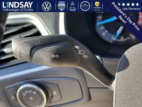 Used 2018 Ford Edge SEL image 21