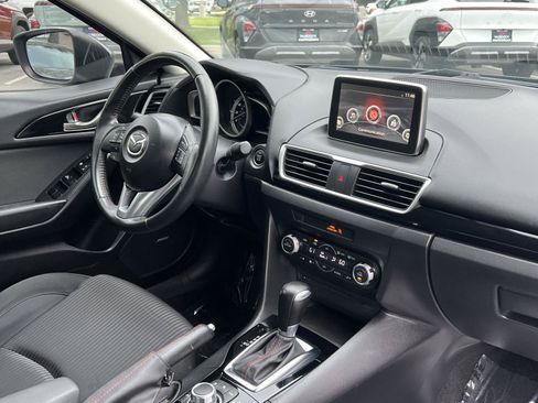 Used 2016 MAZDA MAZDA3 i Touring w/ Popular Equipment Package FWD image 20