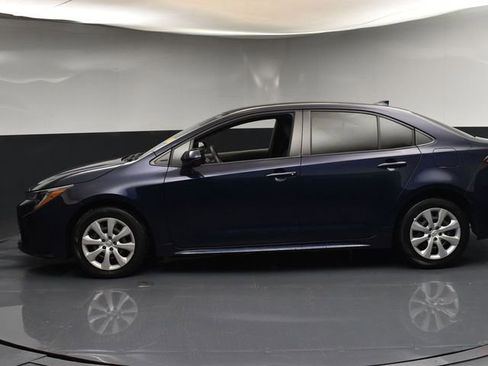 Used 2023 Toyota Corolla LE image 5