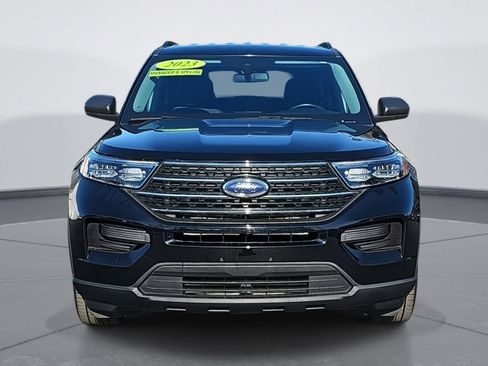Used 2023 Ford Explorer XLT image 8