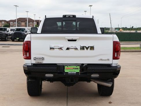 Used 2025 RAM 2500 Limited AWD/4WD image 5