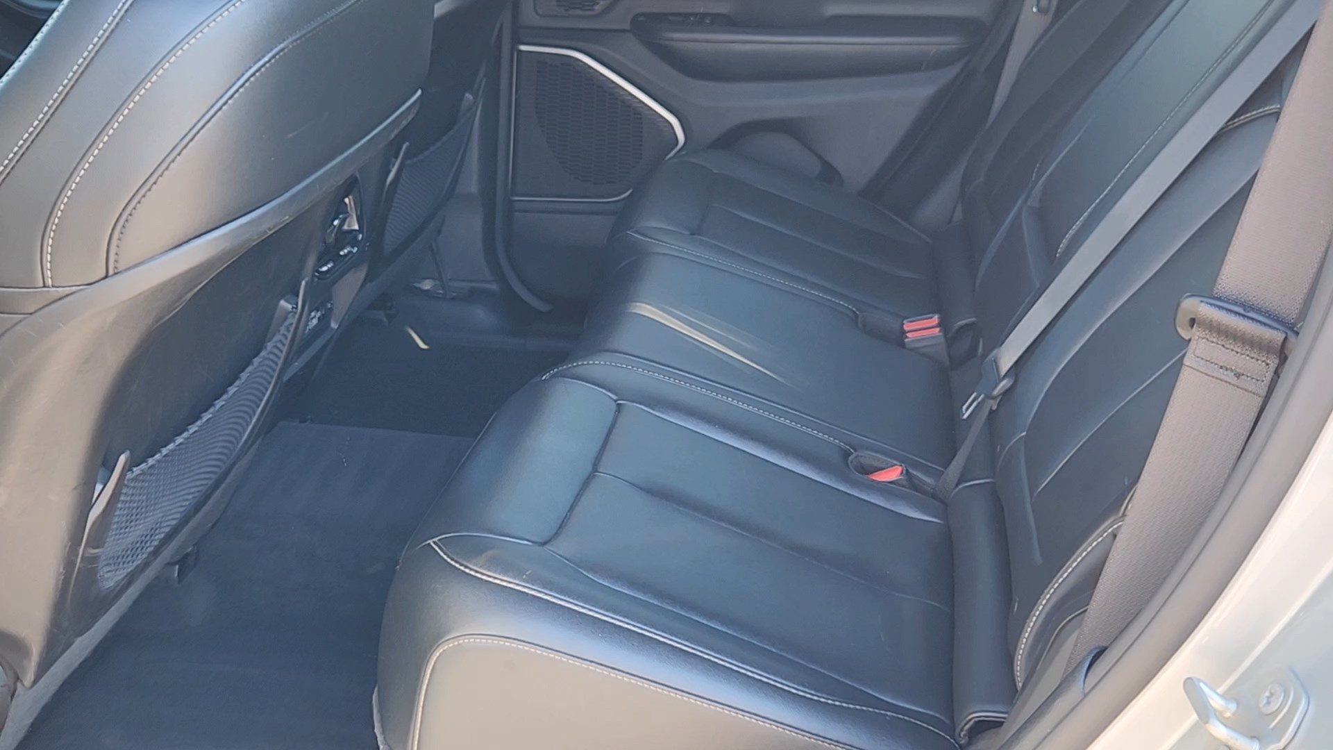 Used 2024 Jeep Grand Cherokee Limited 4xe AWD/4WD image 29