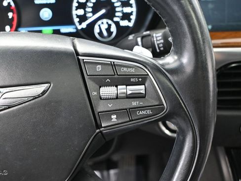 Used 2017 Genesis G90 3.3T Premium image 30