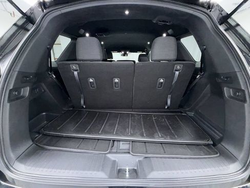 Used 2025 Honda Pilot Sport image 16