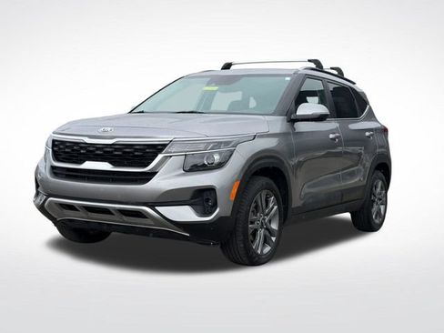 Used 2021 Kia Seltos S FWD image 19