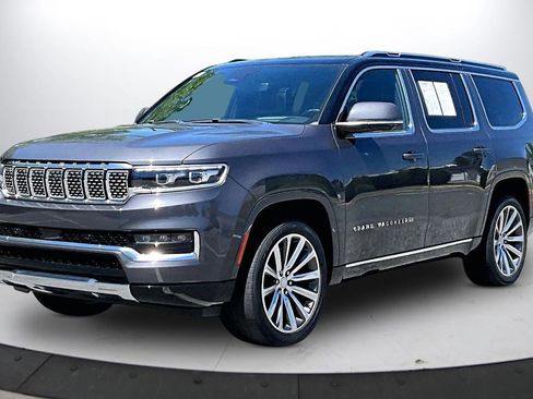 Used 2022 Jeep Grand Wagoneer Series II AWD/4WD image 4