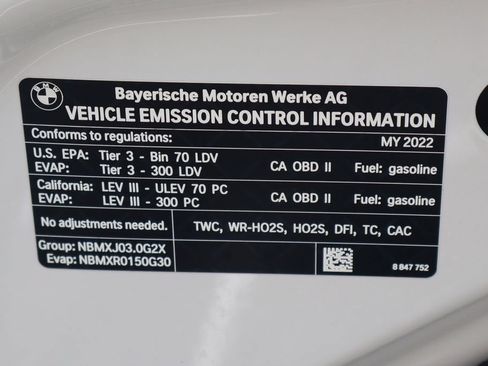 Used 2022 BMW 540i w/ M Sport Package RWD image 15