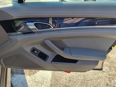Used 2013 Porsche Panamera S w/ Comfort Pkg image 61