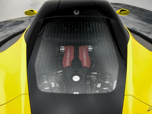 Used 2019 Ferrari 488 GTB RWD image 17