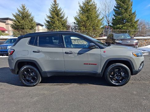 Used 2023 Jeep Compass Trailhawk image 7