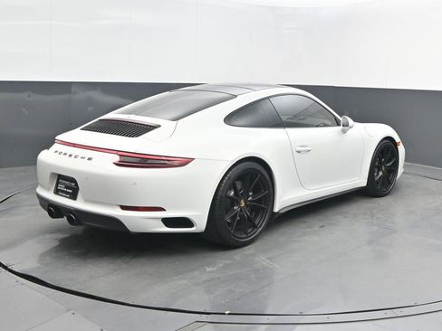 Certified 2018 Porsche 911 Carrera 4 image 7