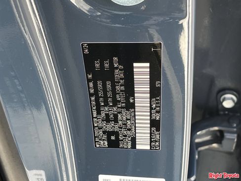 Certified 2024 Toyota Grand Highlander FWD image 35