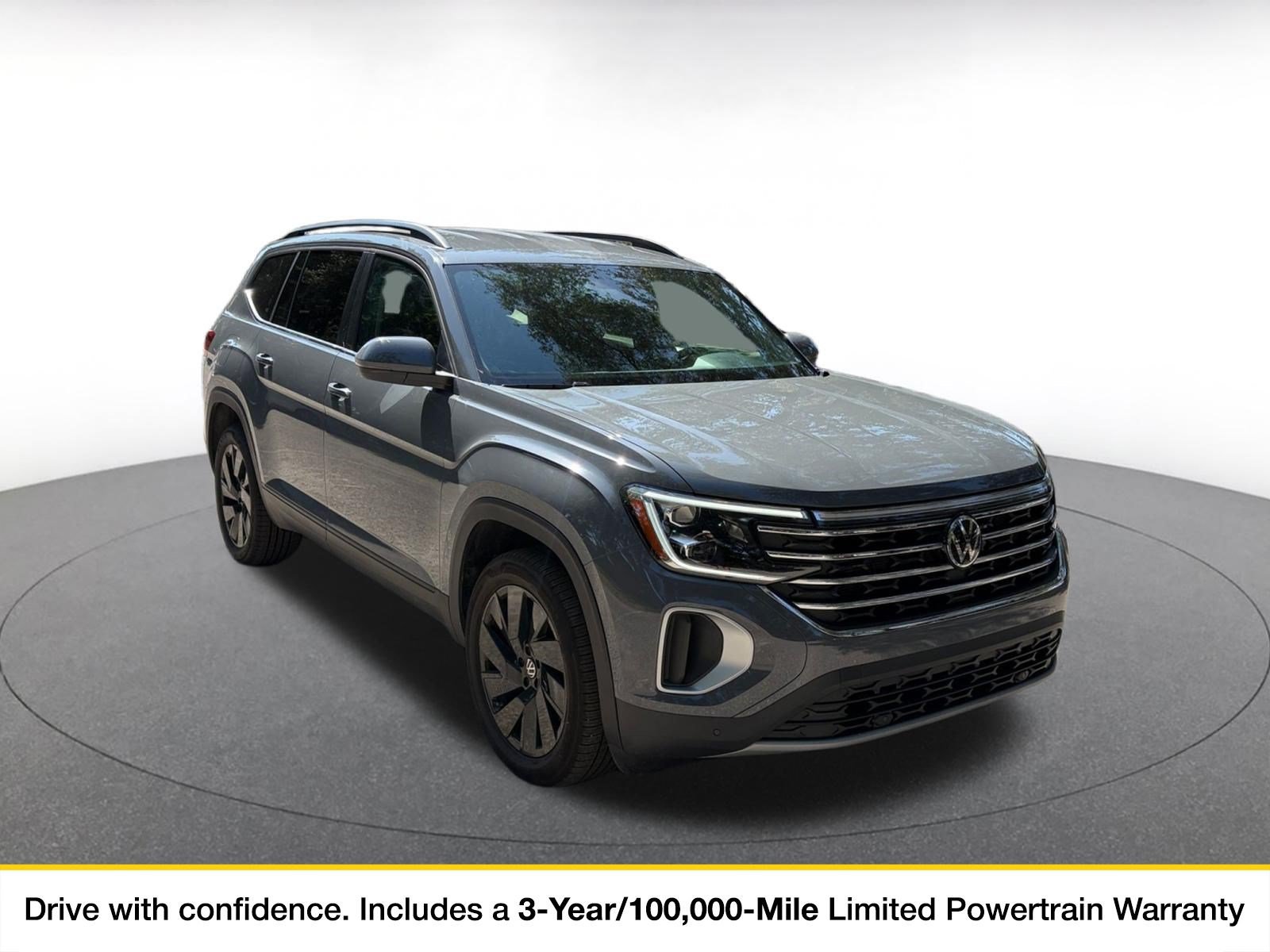 Used 2026 Volkswagen Atlas SE FWD image 1