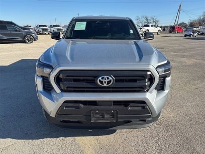 Used 2025 Toyota Tacoma SR