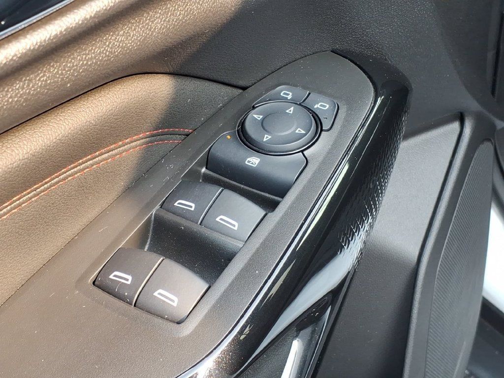 Used 2025 Chevrolet Trax RS w/ Driver Confidence Package FWD image 10