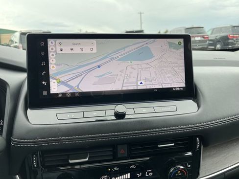 Used 2024 Nissan Rogue Platinum w/ Platinum Premium Package image 39