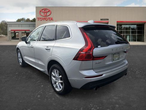 Used 2019 Volvo XC60 T5 Momentum w/ Multimedia Package FWD image 5