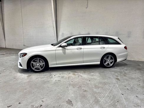 Used 2017 Mercedes-Benz E 400 4MATIC Wagon image 21