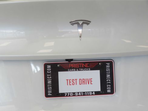 Used 2024 Tesla Model Y Long Range AWD/4WD image 61