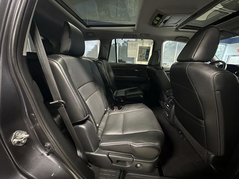 Used 2018 Honda Pilot Elite image 29