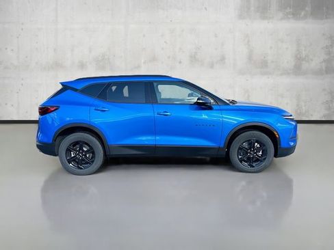 New 2026 Chevrolet Blazer LT image 4