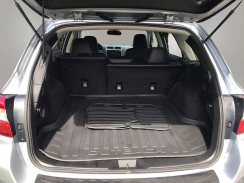 Used 2018 Subaru Outback 2.5i Limited AWD/4WD image 38