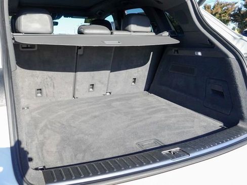 Used 2019 Porsche Cayenne image 25