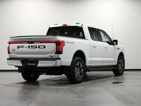 Used 2024 Ford F150 Lightning Lariat image 4