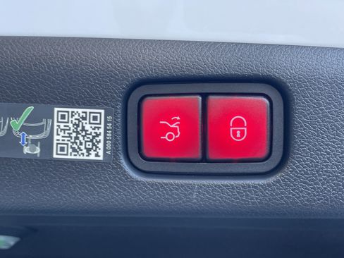 Certified 2024 Mercedes-Benz E 450 E 450 4MATICﾮ Sedan image 13