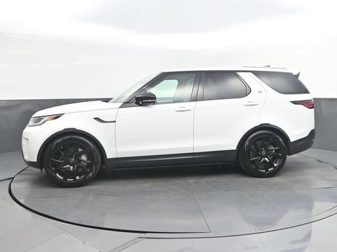 Used 2025 Land Rover Discovery S AWD/4WD image 2