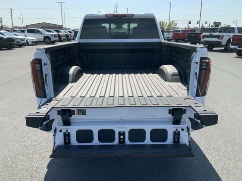 New 2026 GMC Sierra 2500 AT4 w/ AT4 Premium Plus Package image 16