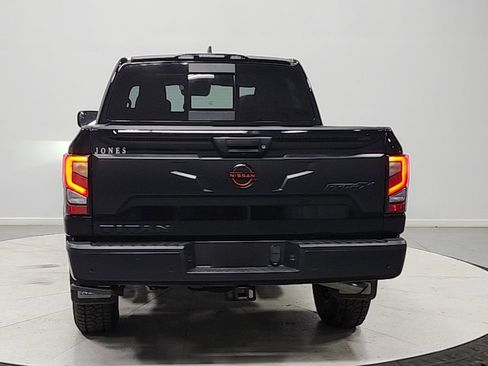 Used 2024 Nissan Titan PRO-4X w/ Pro-4x Convenience Package AWD/4WD image 6